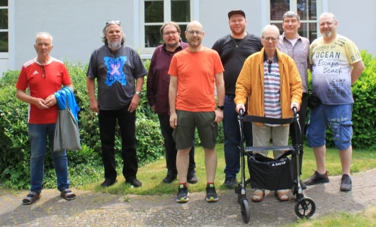 Die strahlende Mannschaft nach dem Remiskampf gegen SG Hünxe II.